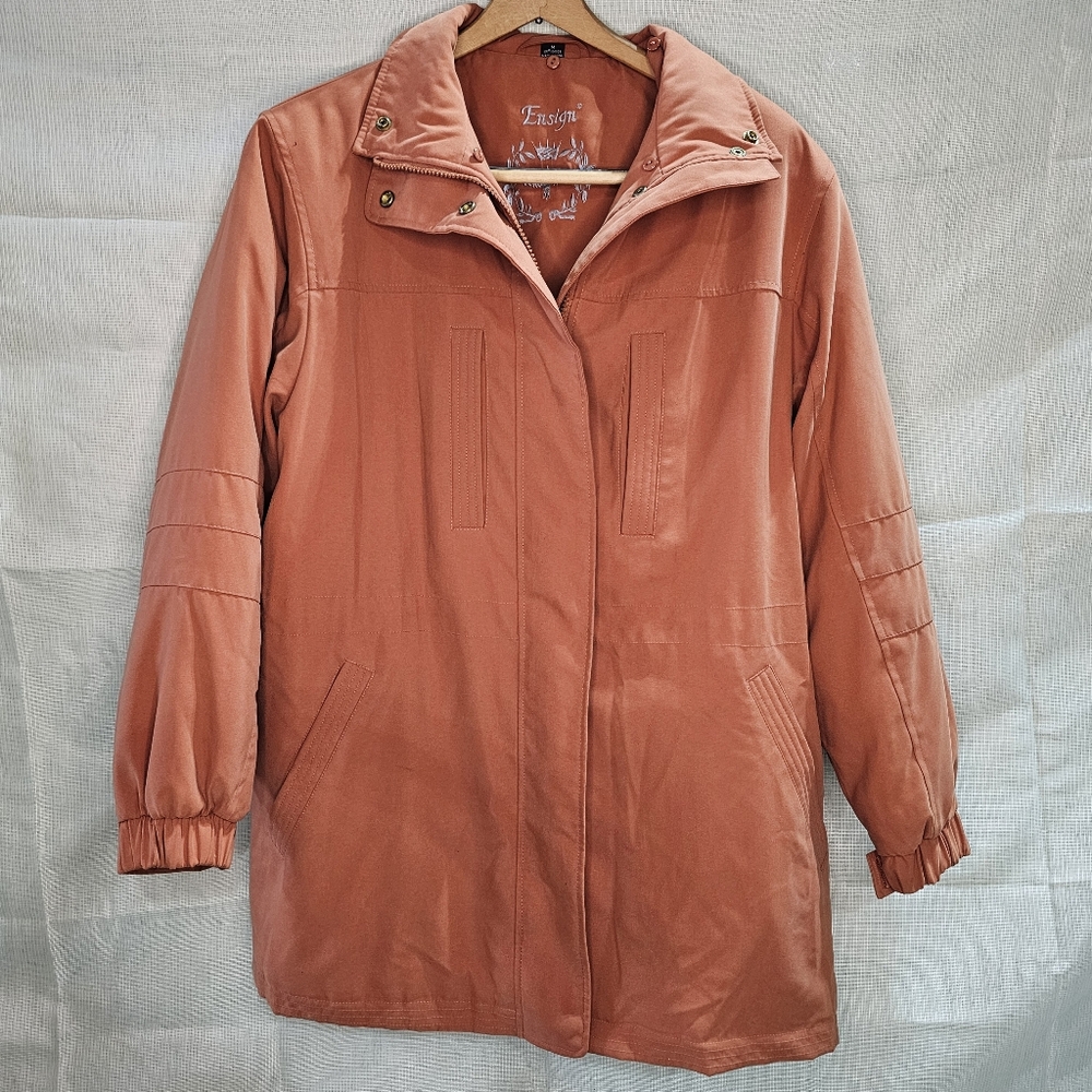 Beautiful orange ladies Ensign London coat size medium 🧡